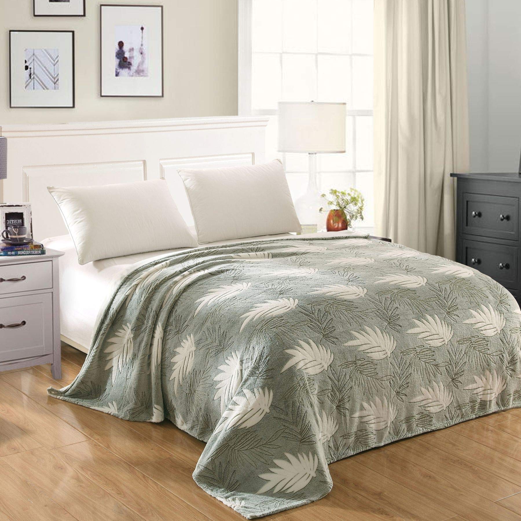 Decor&More Home Essentials Cameo Microplush Blanket Faith-Hope-Love-Home-Decor