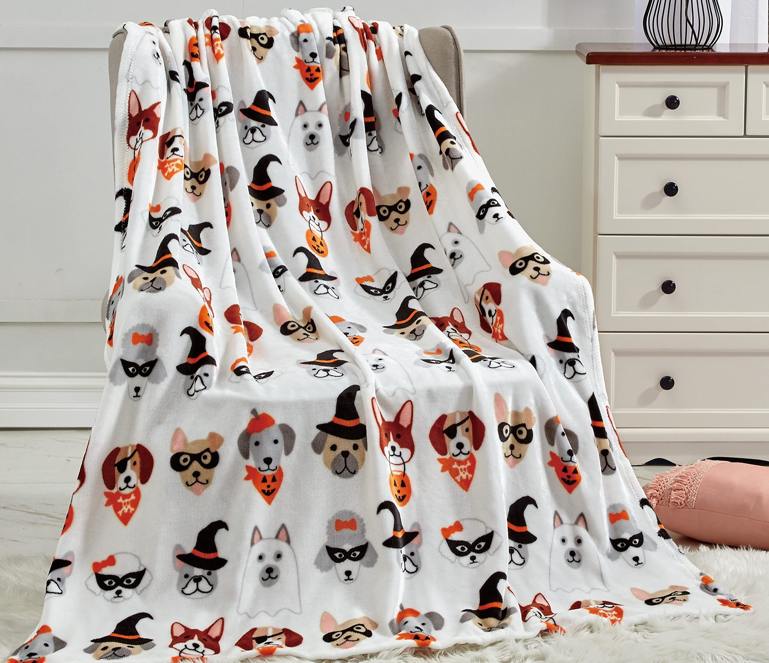 Decor&More Happy Halloween Microplush Throw Blanket (50" x 60") Faith-Hope-Love-Home-Decor