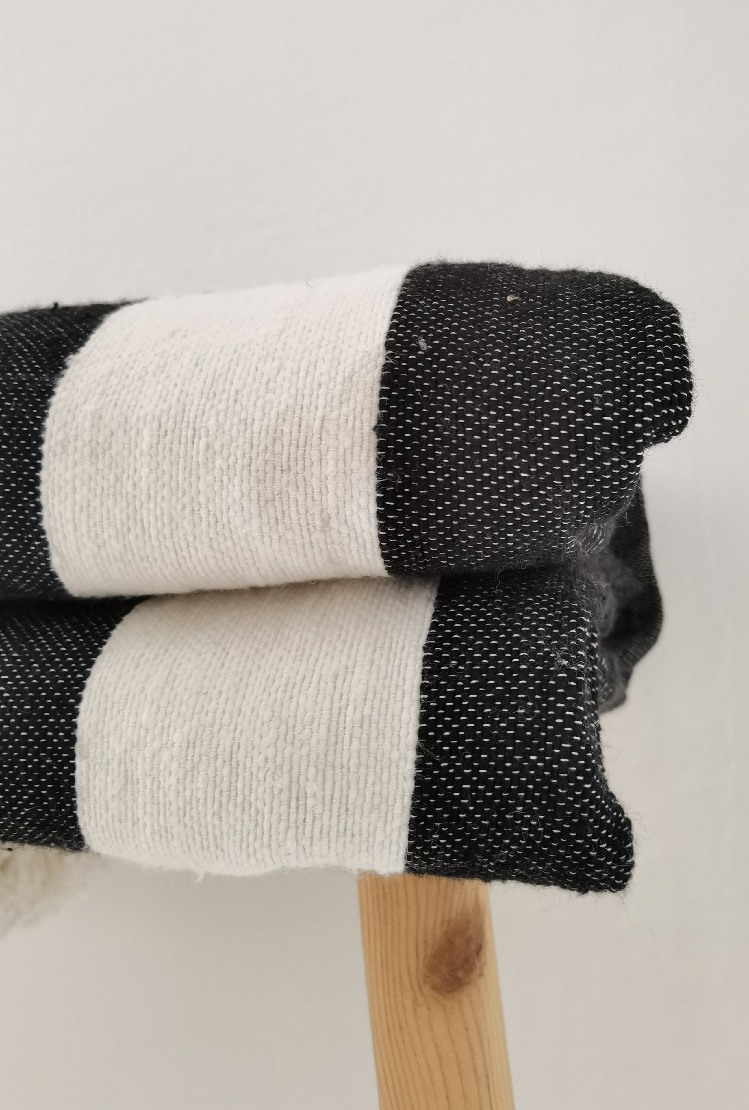 Handmade Moroccan Blanket Throw Black White - artihandmade