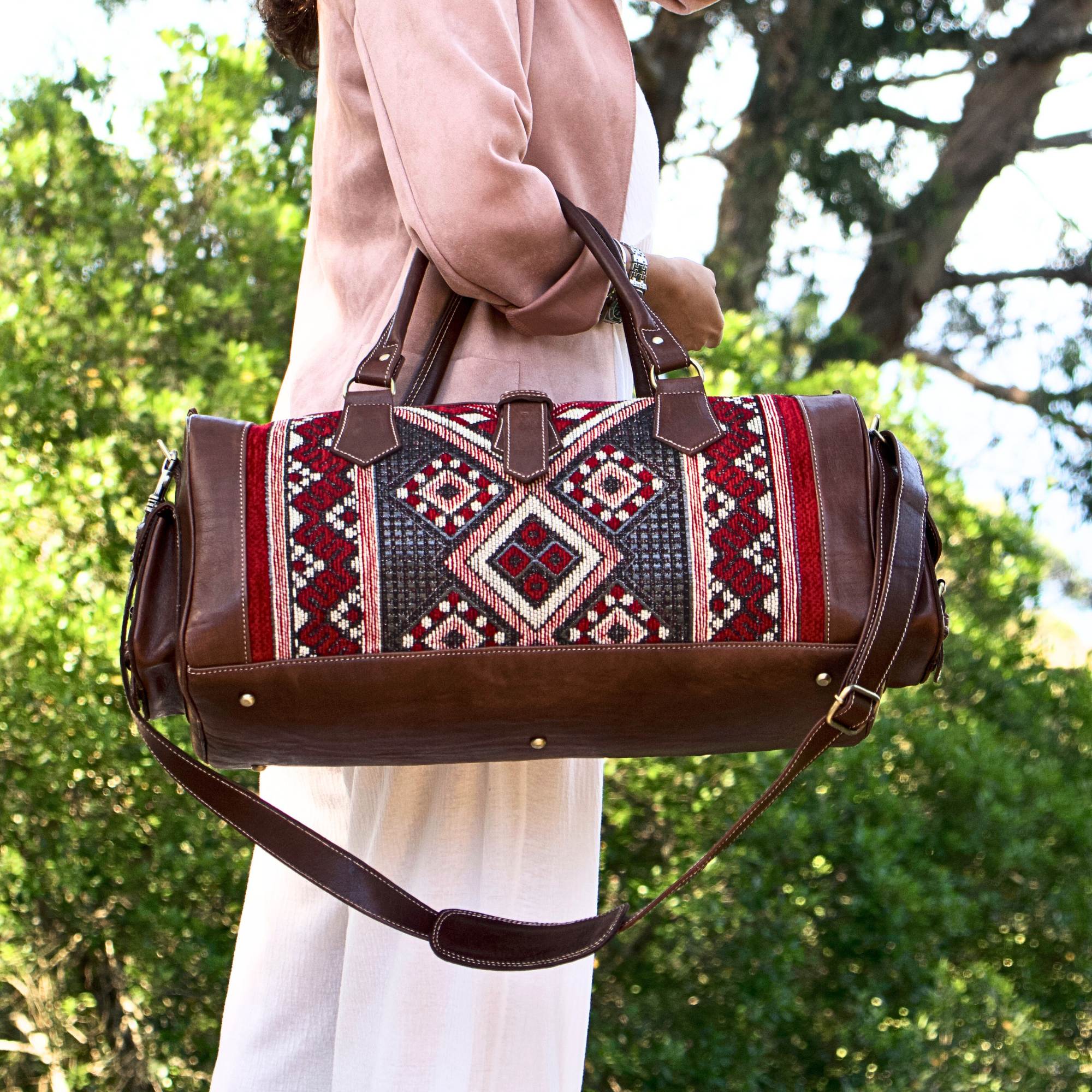 Unisex Artisan Travel Duffel Bag – Brown Leather with Kilim Design