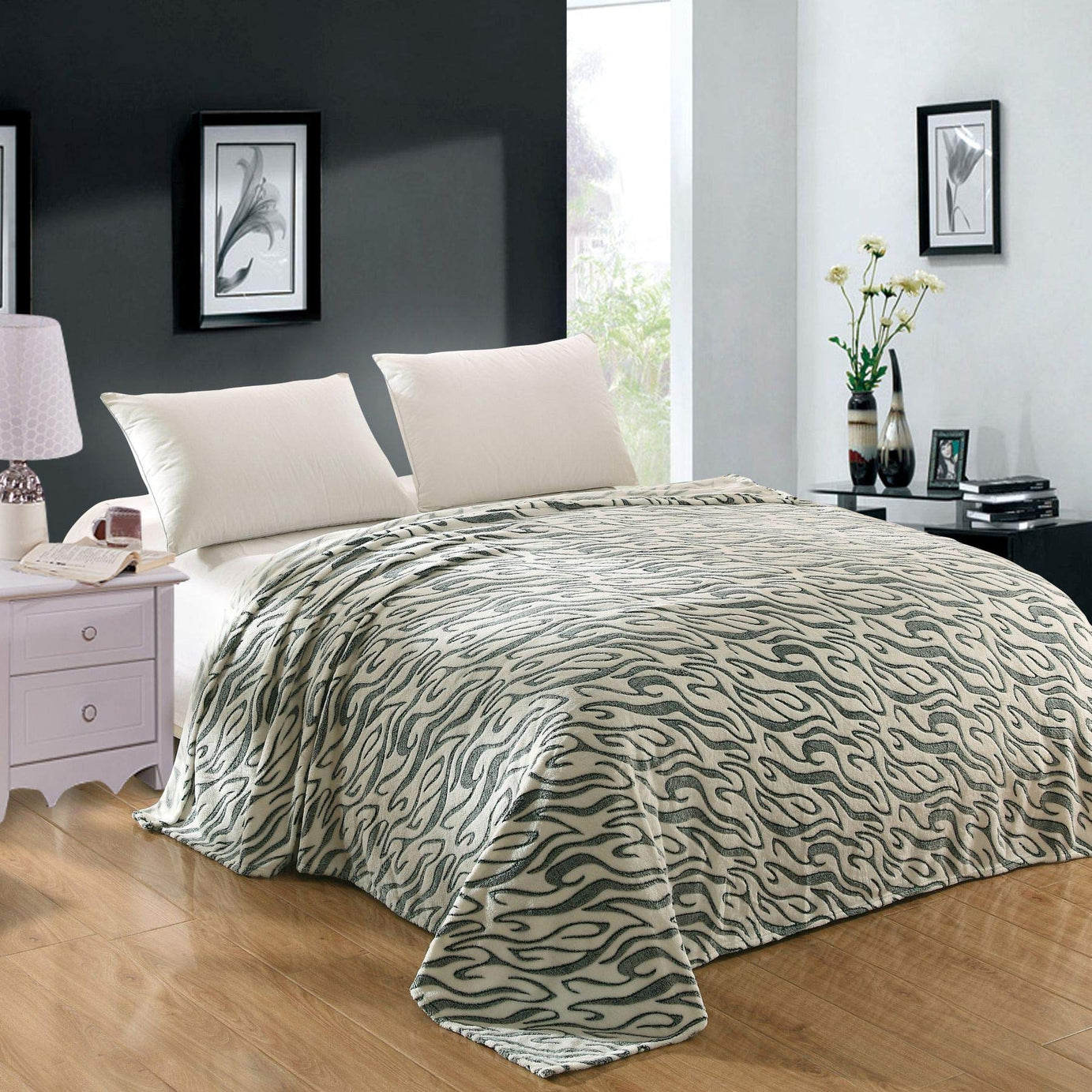 Decor&More Home Essentials Cameo Microplush Blanket