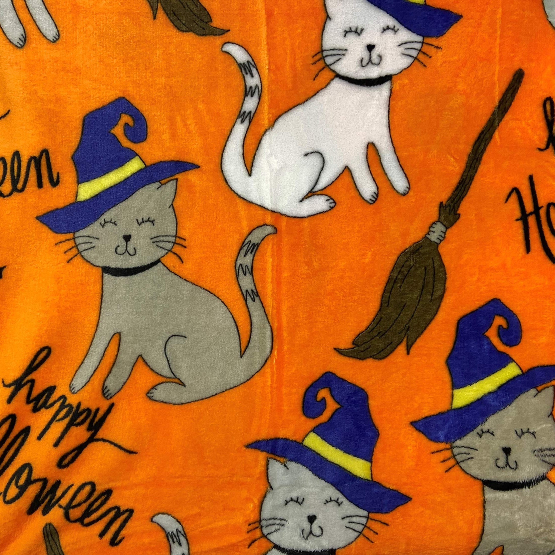 Decor&More Happy Halloween Microplush Throw Blanket (50" x 60")