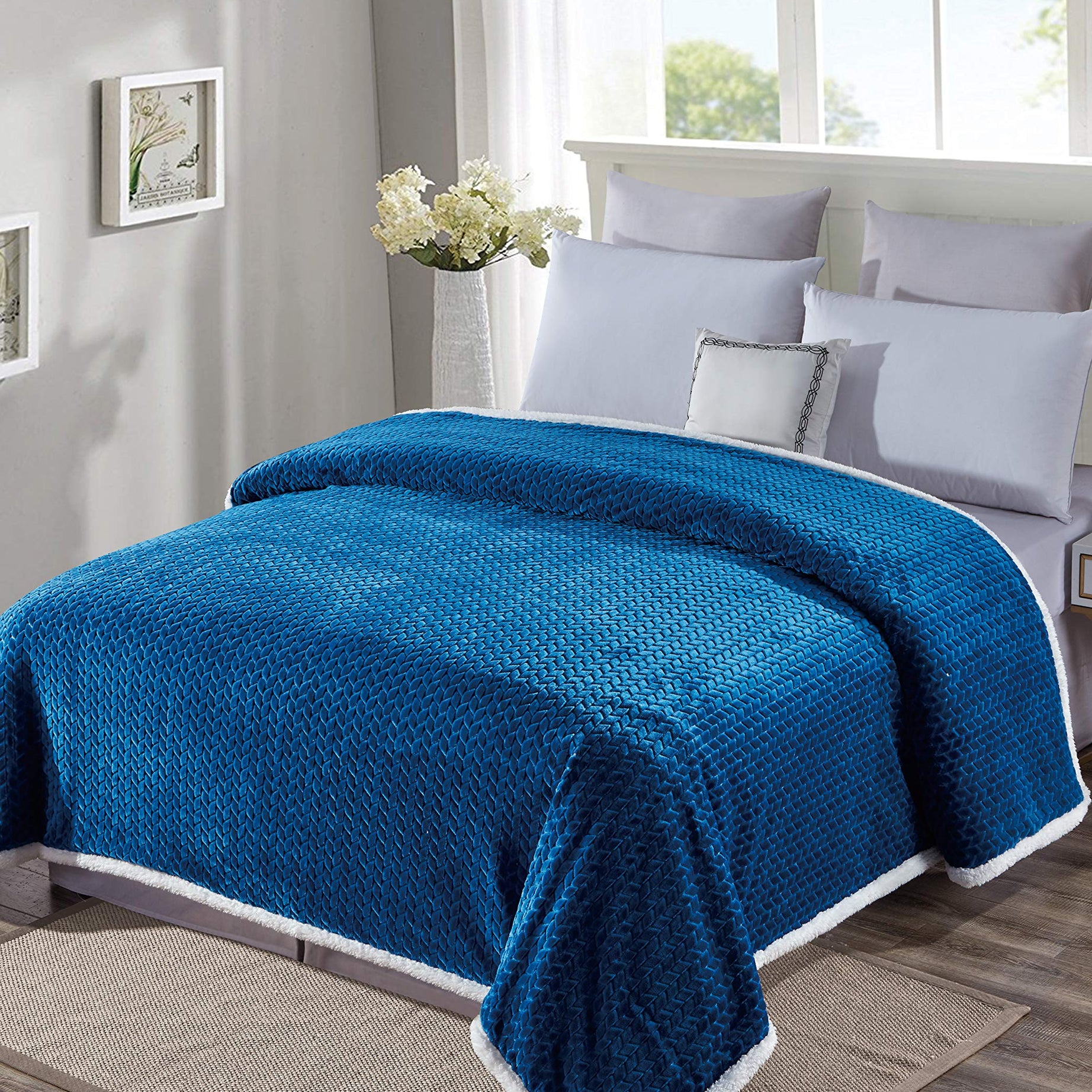 Decor&More Home Essentials Braided Sherpa Blanket