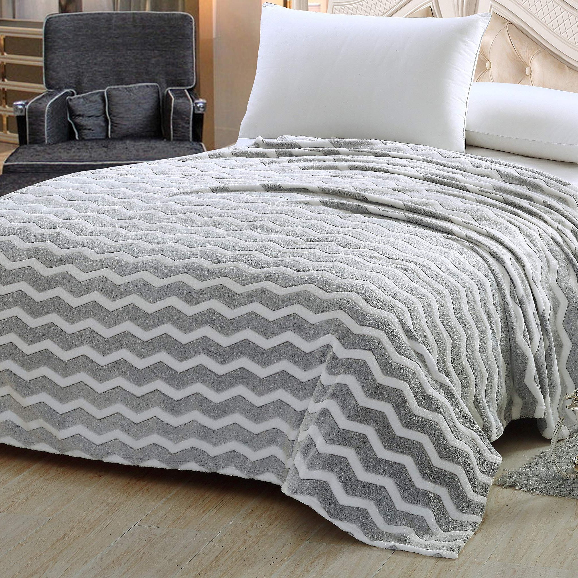 Decor&More Home Essentials Chevron Microplush Blanket