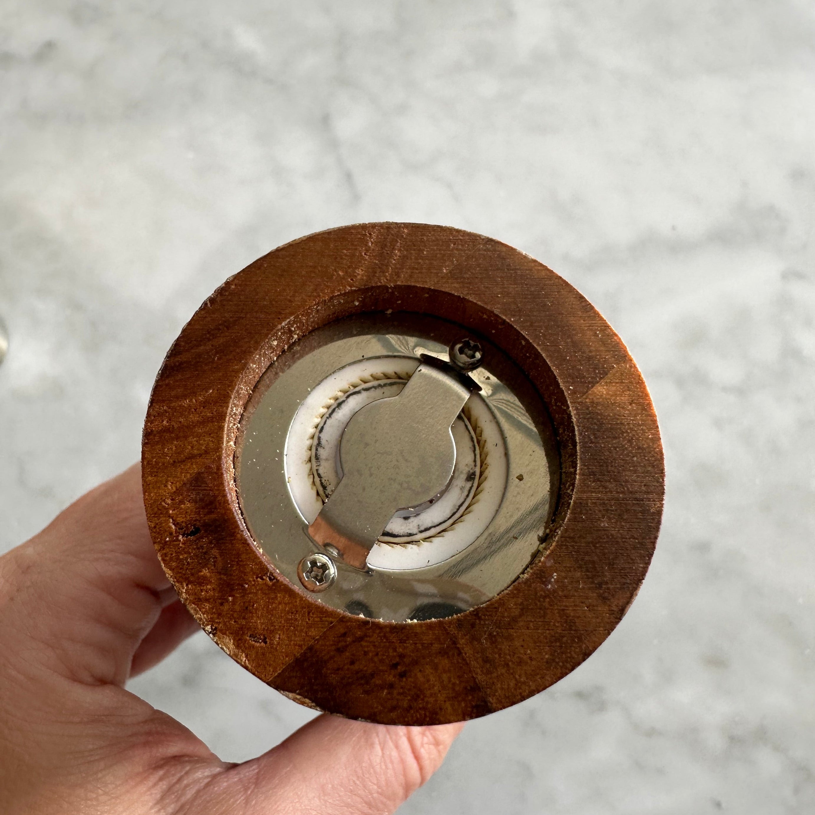 Portofino Acacia Salt and Pepper Grinders – Modern Wooden Kitchen Set