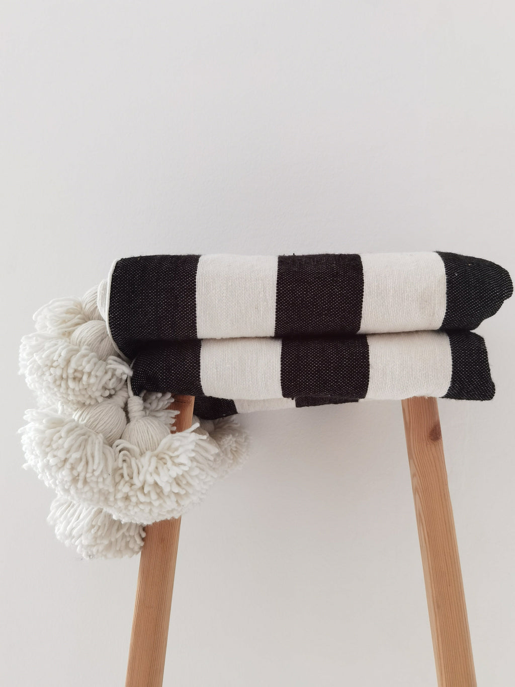 Moroccan Black White Blanket Throw Handmade Home Style - LuxoraCraft
