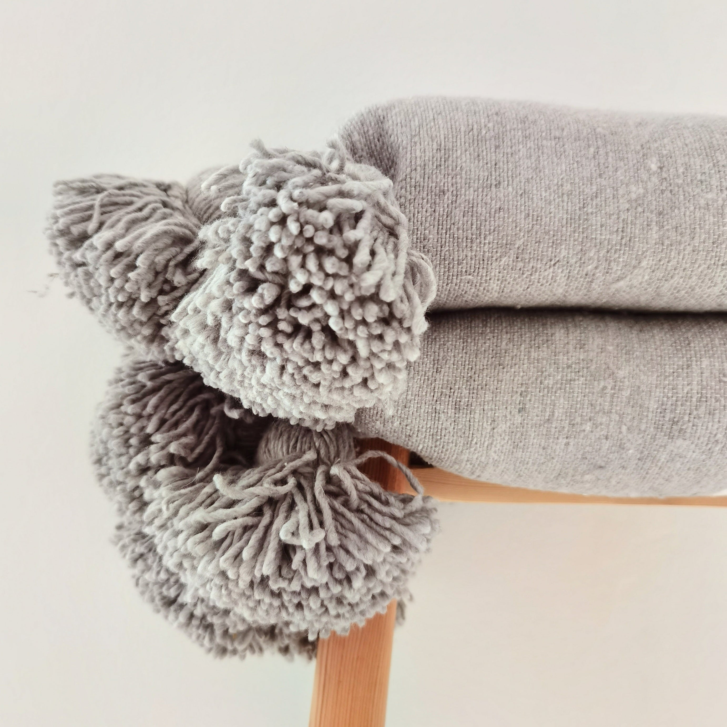 Handmade Moroccan Blanket Throw Gray white - artihandmade