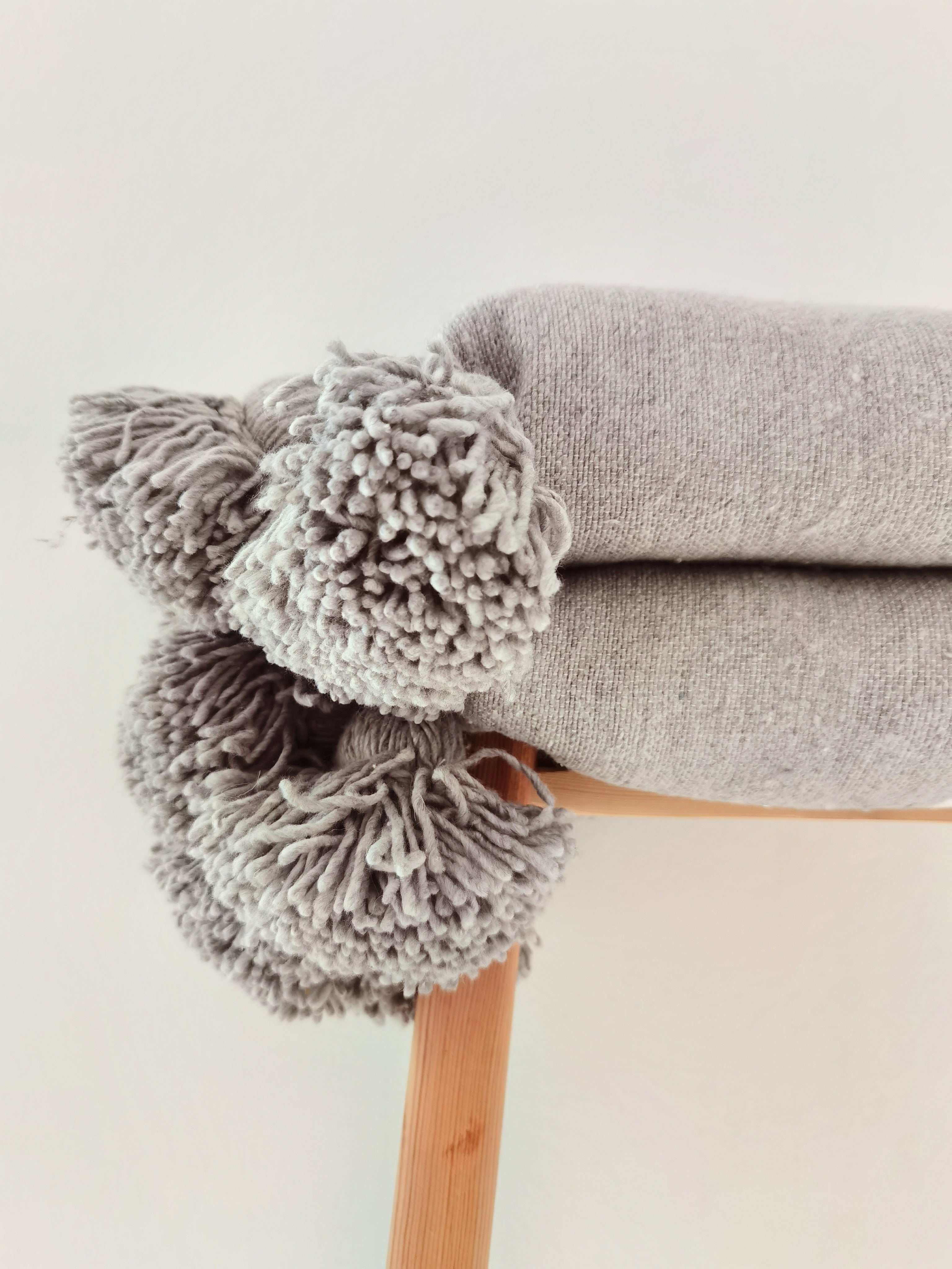 Handmade Moroccan Blanket Throw Gray white - artihandmade