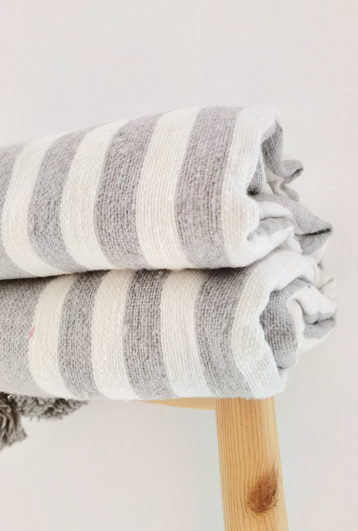 Moroccan Gray White Blanket Throw Handmade Home Style - LuxoraCraft