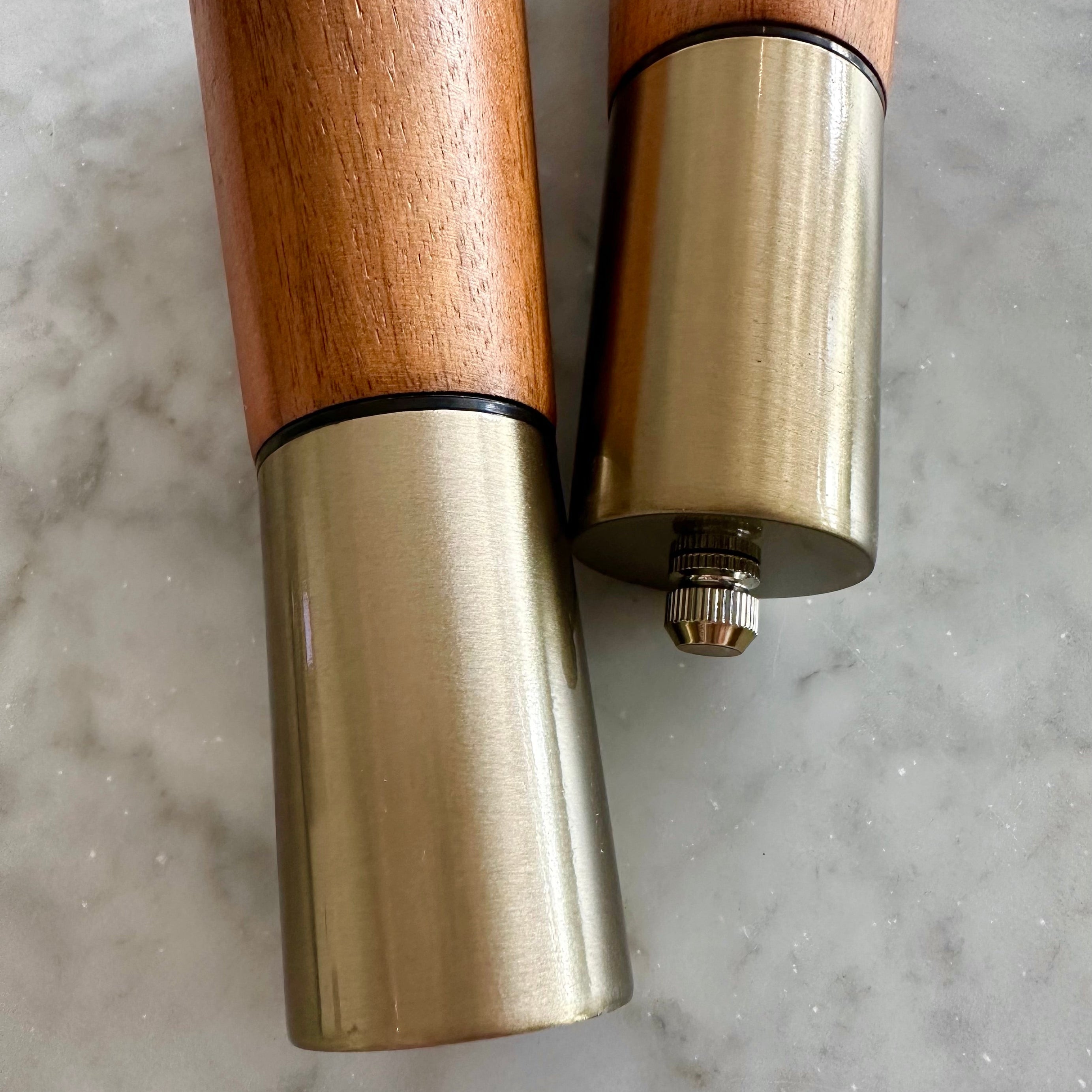Portofino Acacia Salt and Pepper Grinders – Modern Wooden Kitchen Set