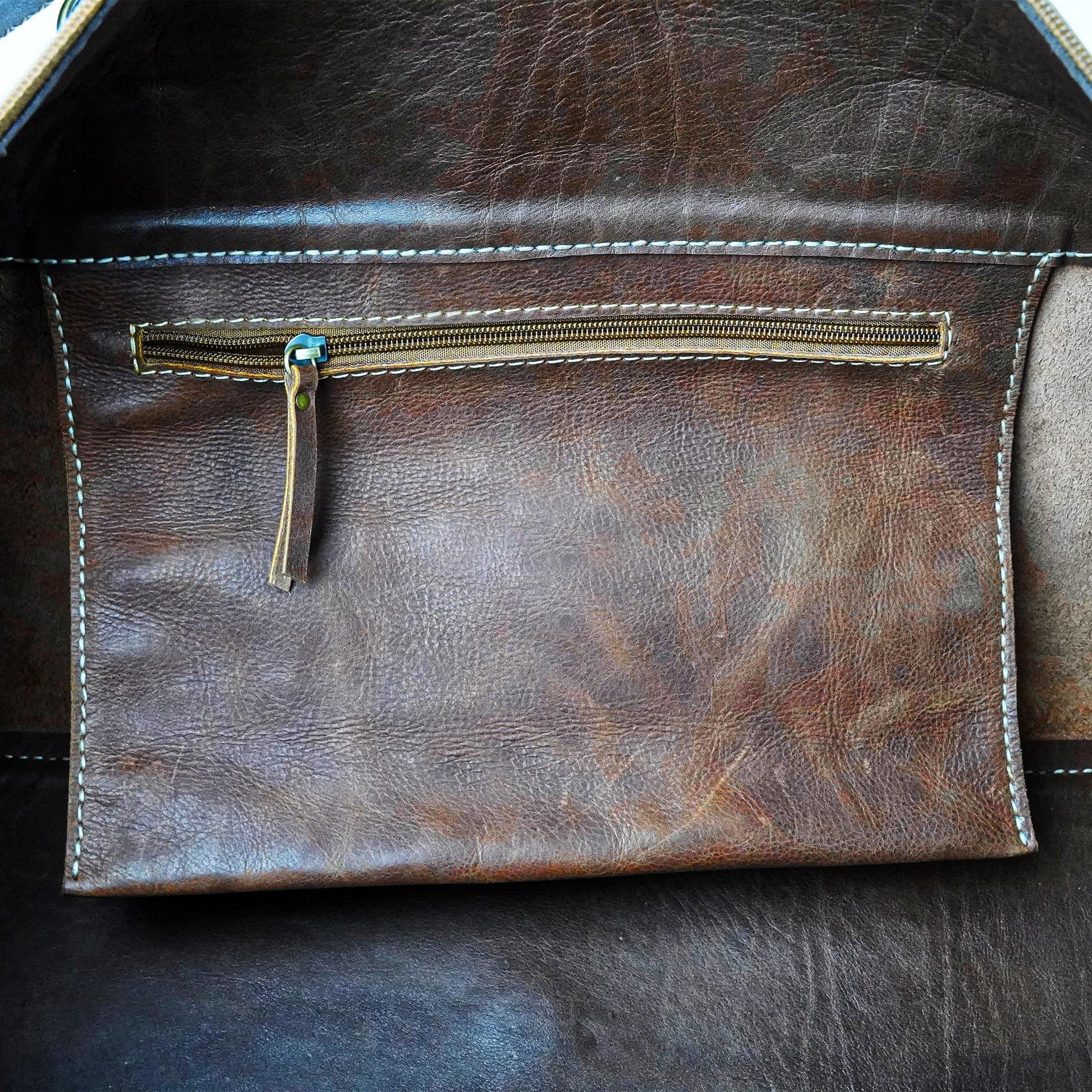 Brown Hand-Stitched Leather Travel Bag Vintage Design