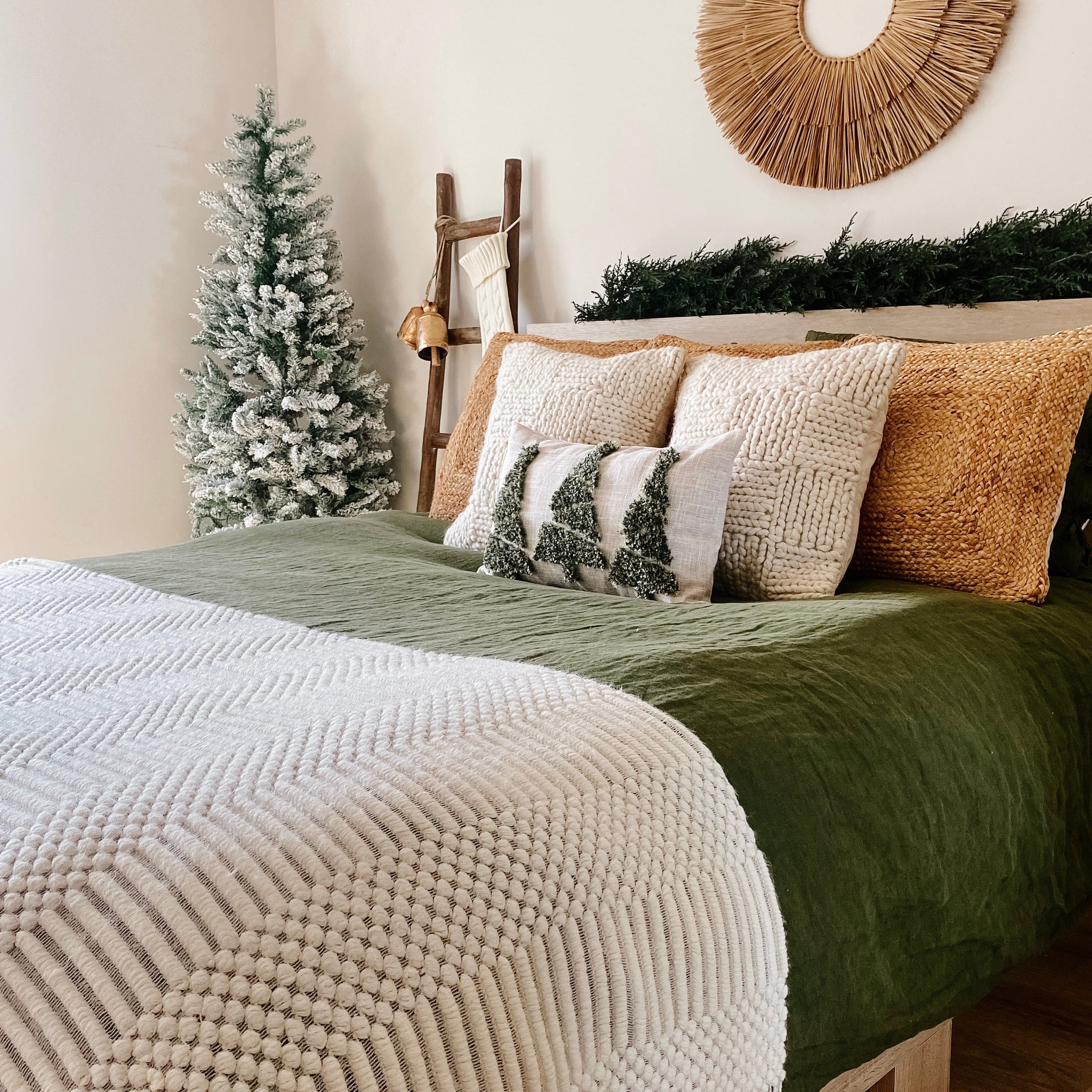 Noel Lumbar Pillow Cover