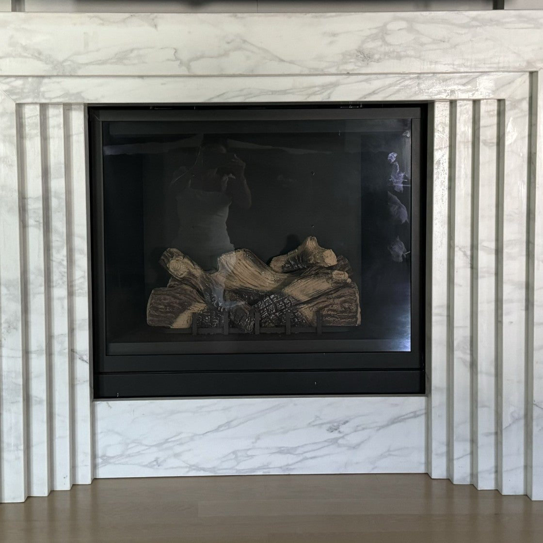 La Gabby 64 Fireplace